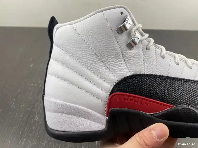 Bmlin Air Red Jordan Taxi CT8013-162 12 0523